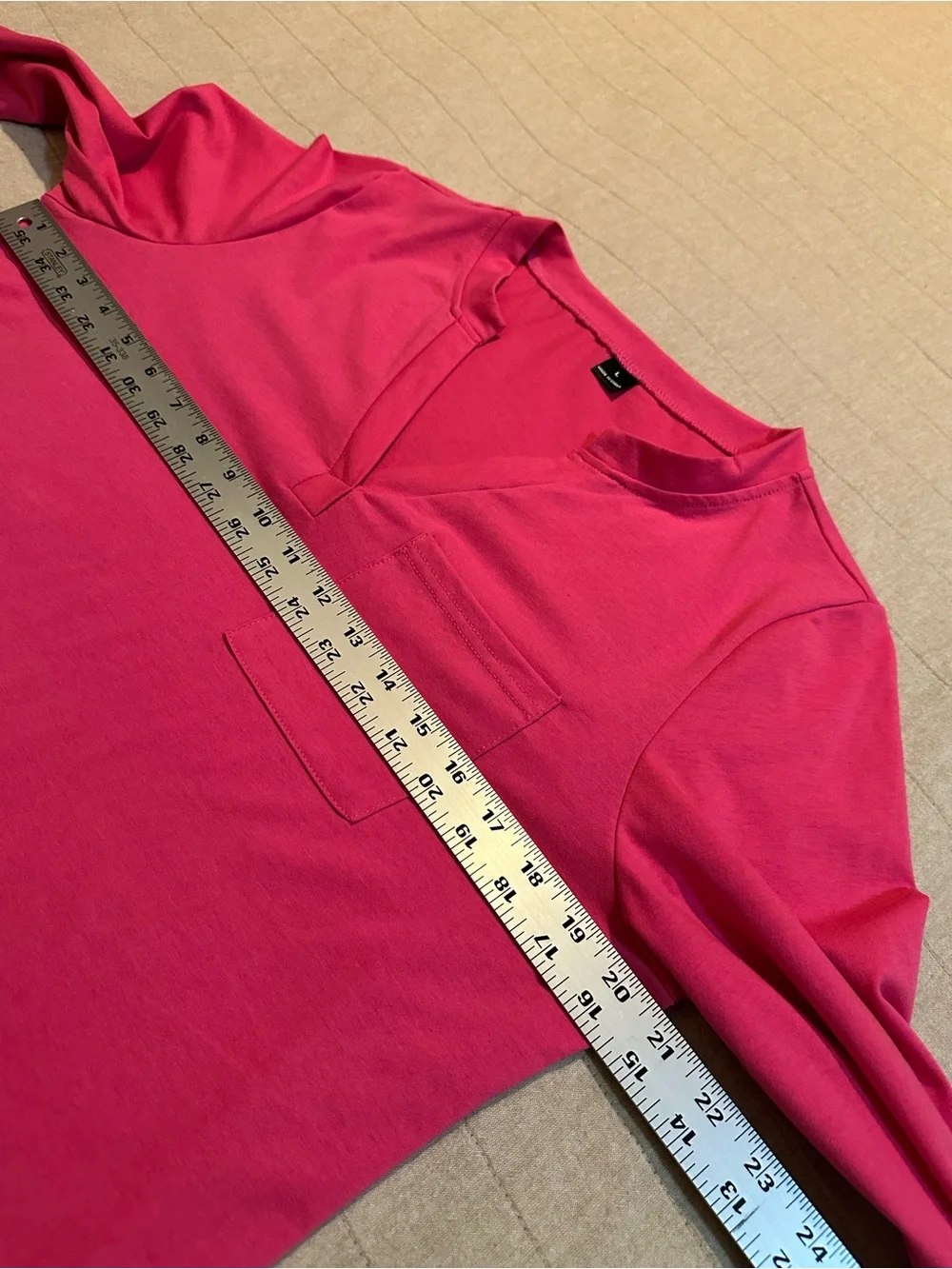 Women's Pink Long-Sleeve V-Neck Pocket Top